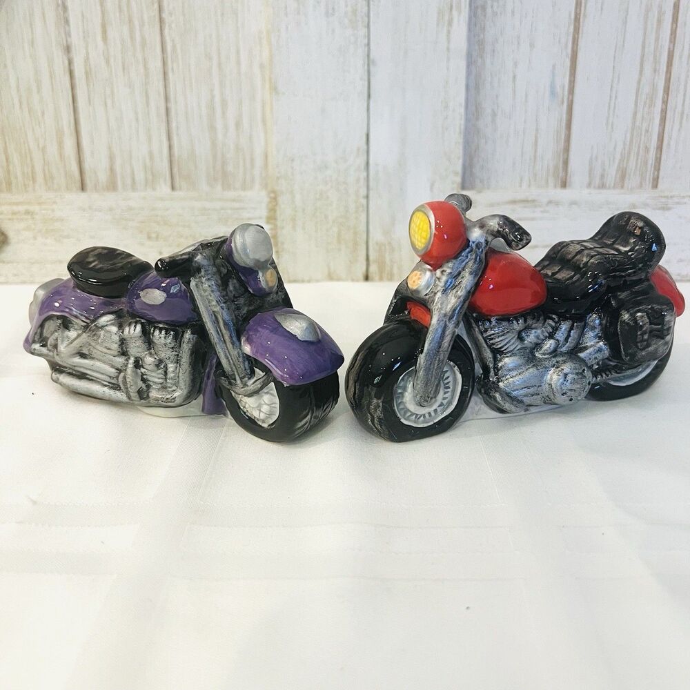Ceramic Harley Motorcycle Salt & Pepper Shakers Red Purple  Set of 2